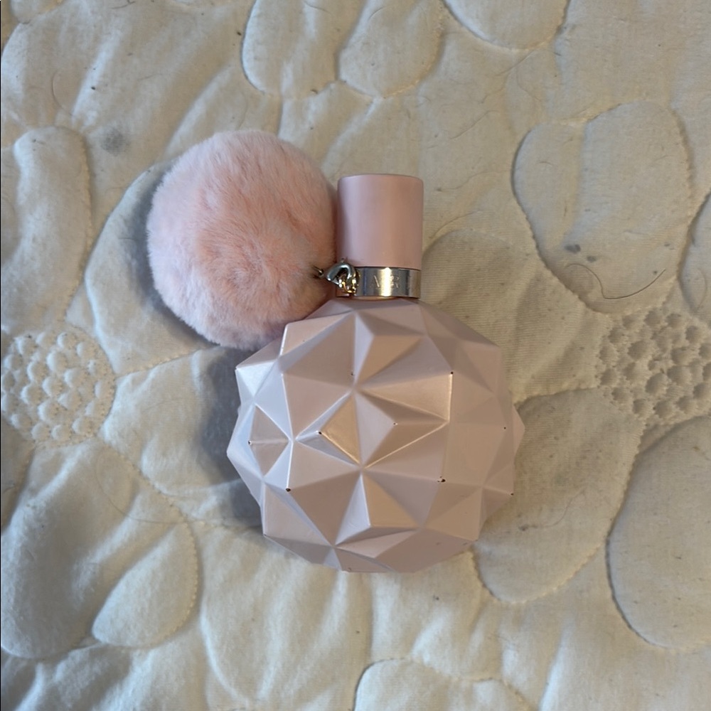 Vintage Ariana grande perfume